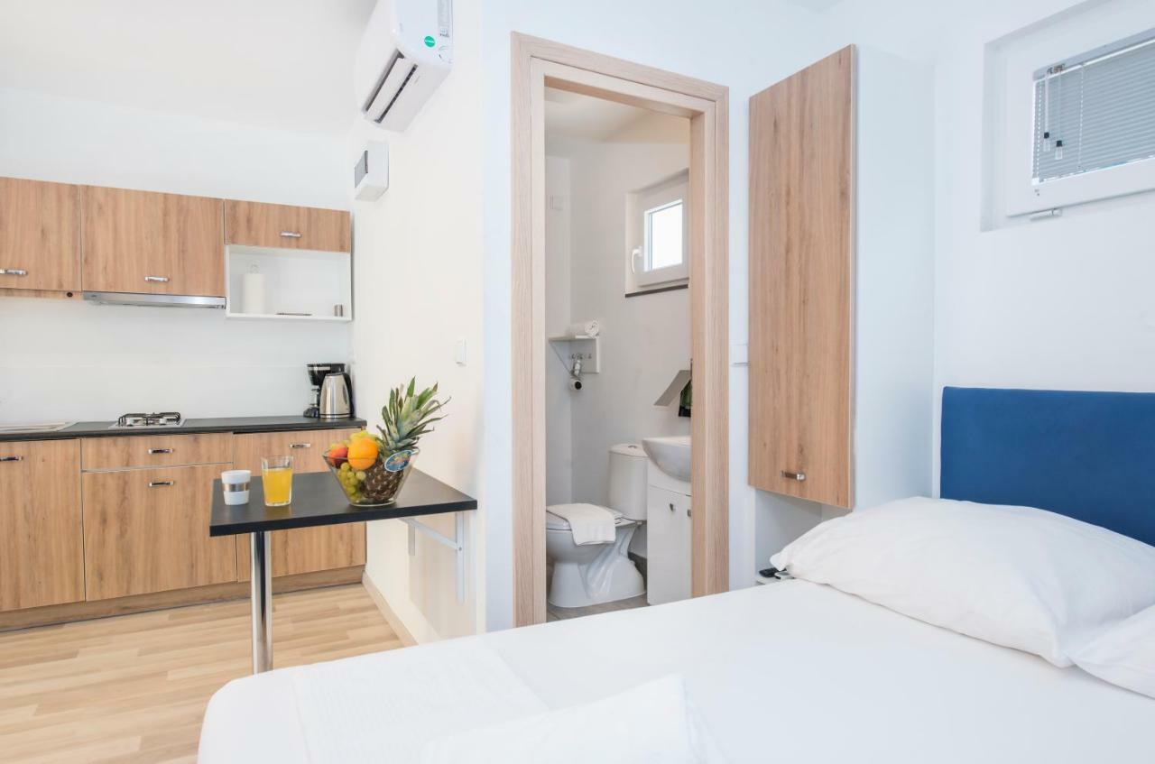 Mediteran Travel Mobile Homes Galeb โอมิช ภายนอก รูปภาพ