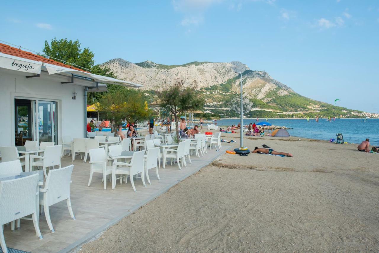 Mediteran Travel Mobile Homes Galeb โอมิช ภายนอก รูปภาพ