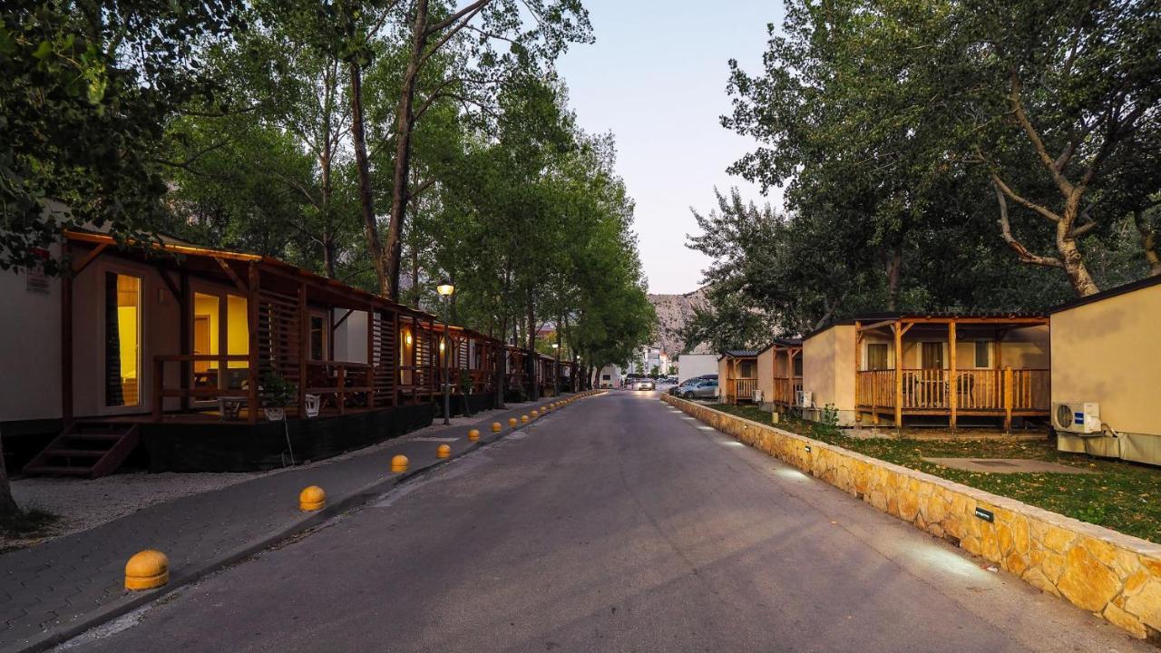 Mediteran Travel Mobile Homes Galeb โอมิช ภายนอก รูปภาพ