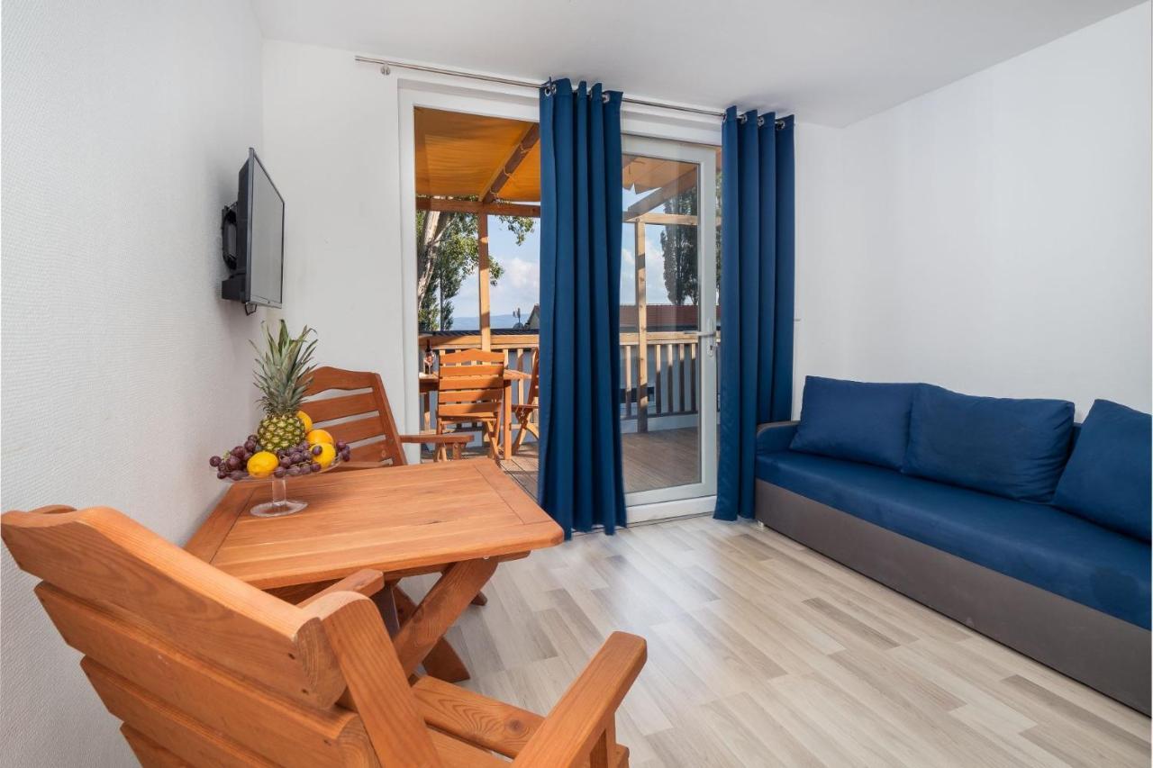 Mediteran Travel Mobile Homes Galeb โอมิช ภายนอก รูปภาพ